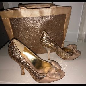 Nina Gold Pumps with bonus Bag!